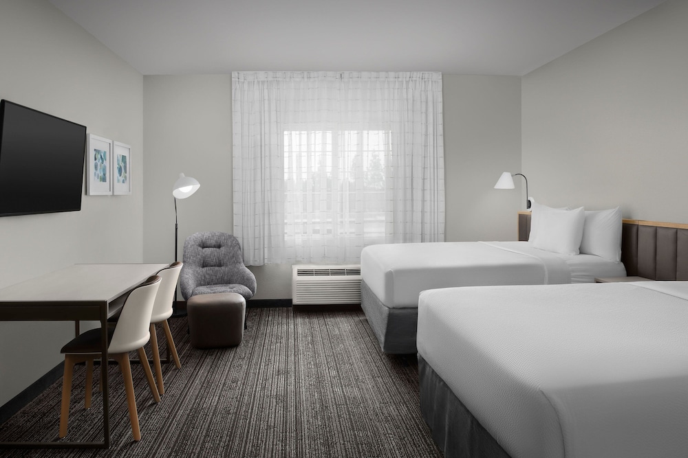 Towneplace Suites Marriott Cal Expo 14/50