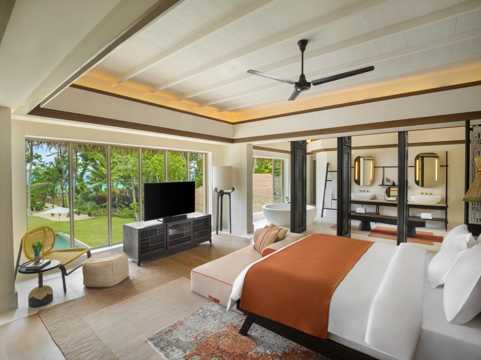 3 Bedrooms, Royal, Residence, Single Bed, Beach Front
