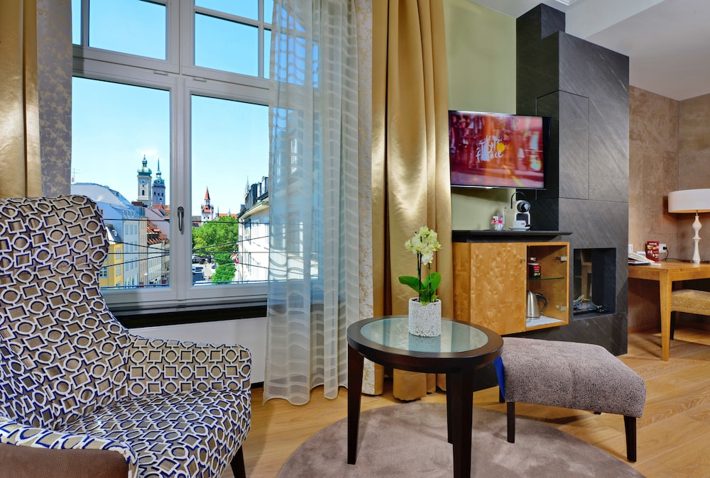 Torbrau Hotel 53/66