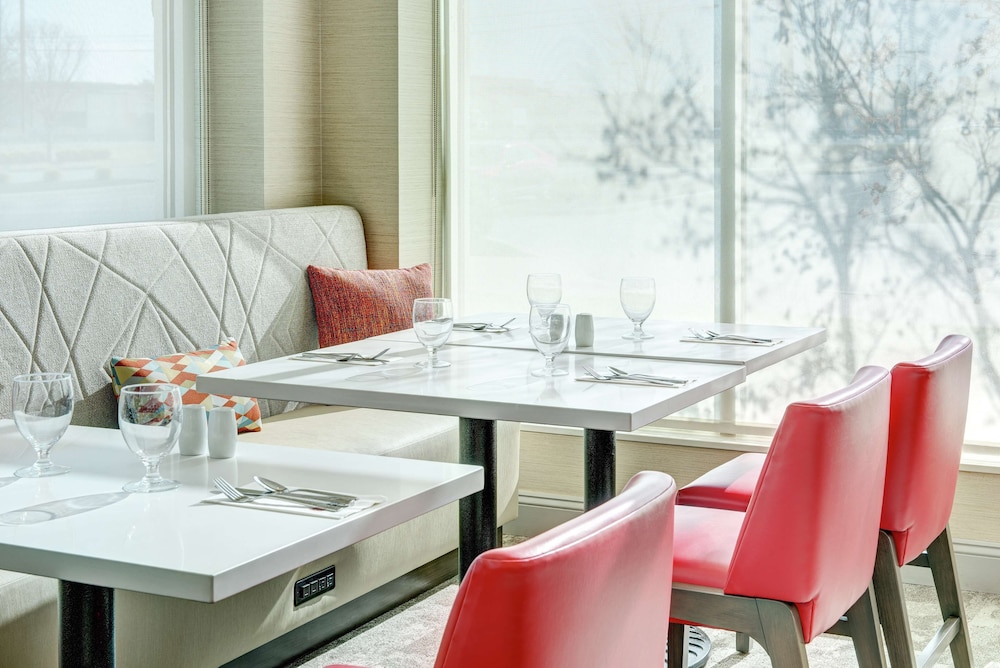 Hilton Garden Inn Lakewood 43/52