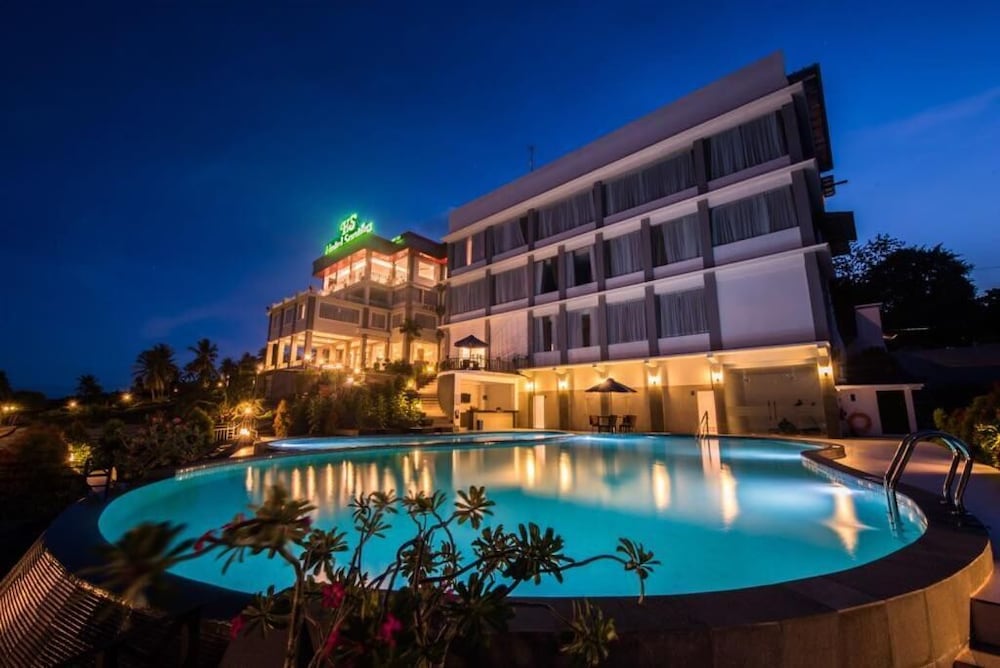 Hotel Santika Luwuk Sulawesi Tengah 4/42