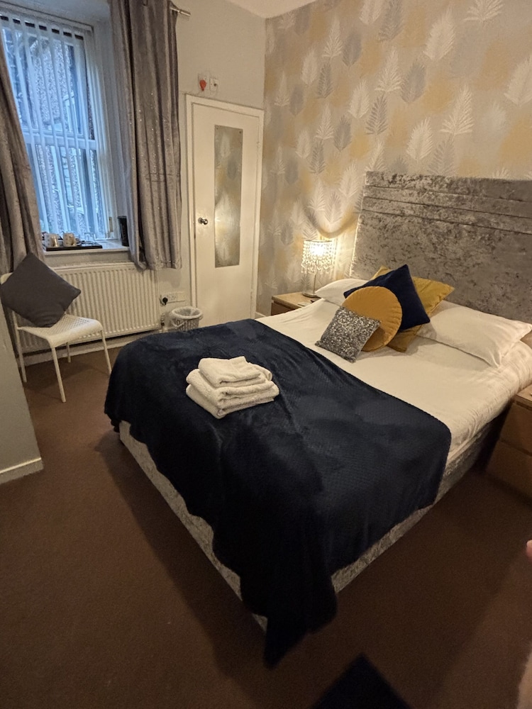 The Georgian Guesthouse 10/62