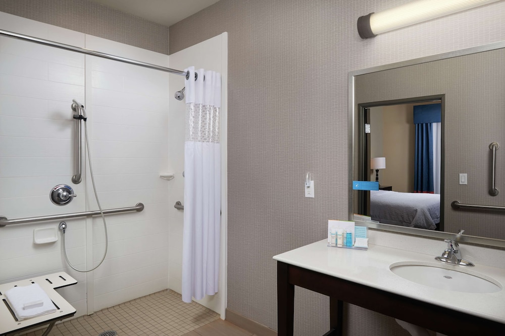 Hampton Inn Suites Portland Vancouver 15/49
