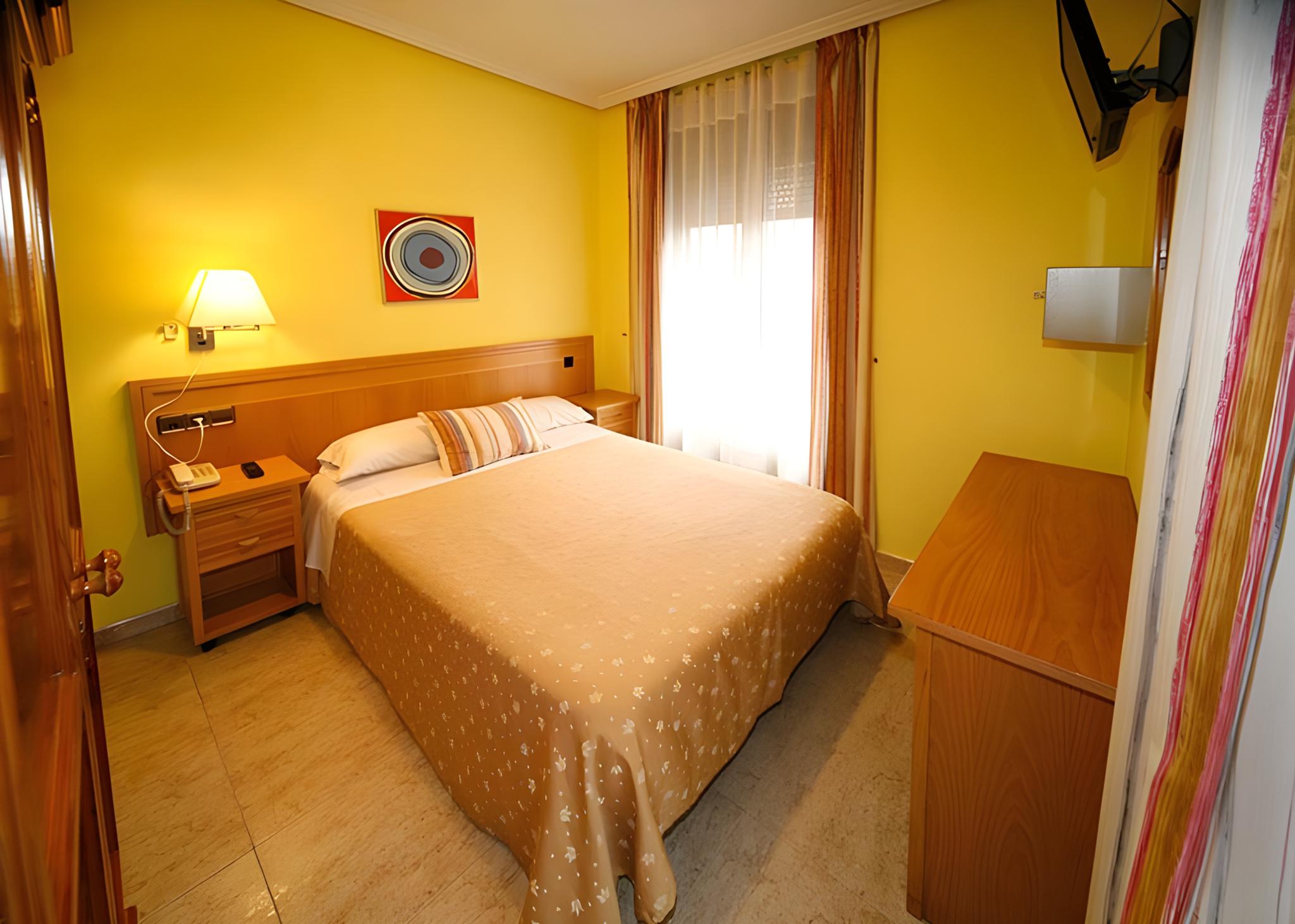 Hostal Cruz Sol 11/30