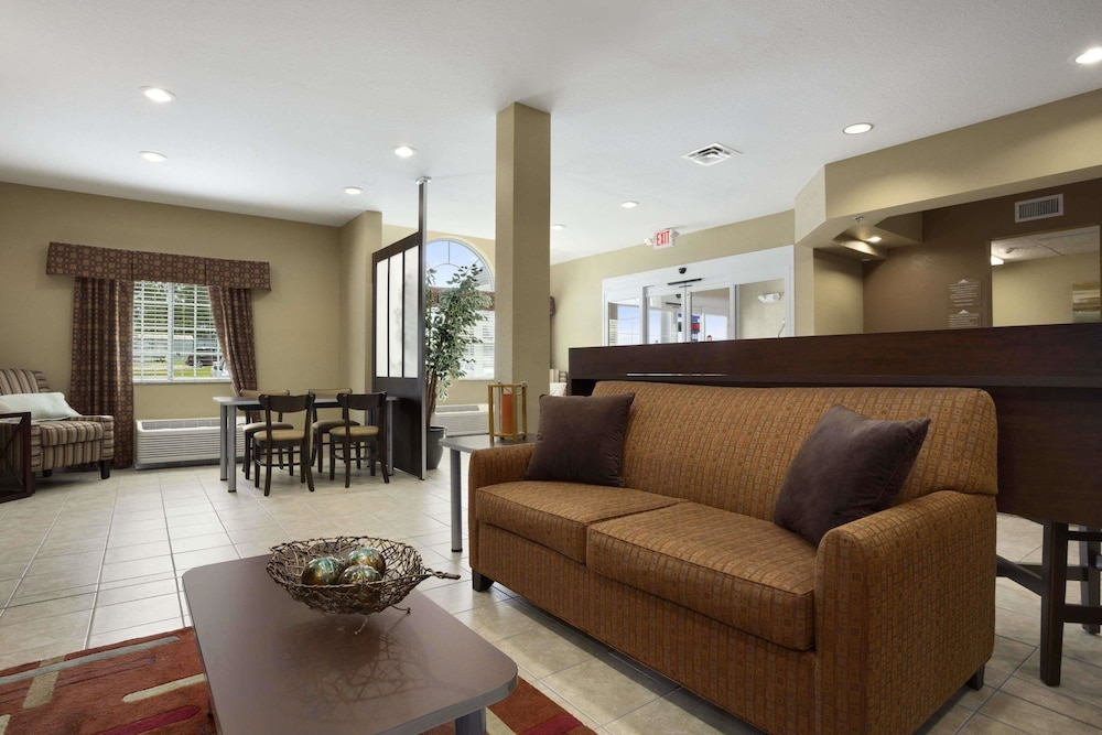 Microtel Inn Suites By Wyndham Carrollton 20/30