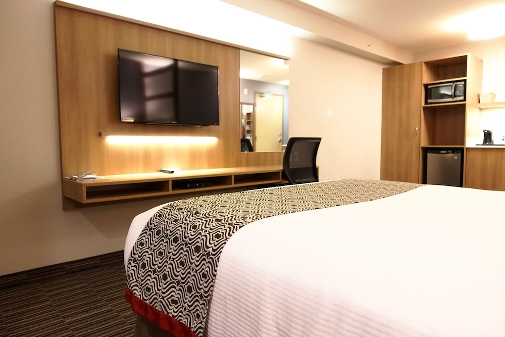 Microtel Casselman 12/39