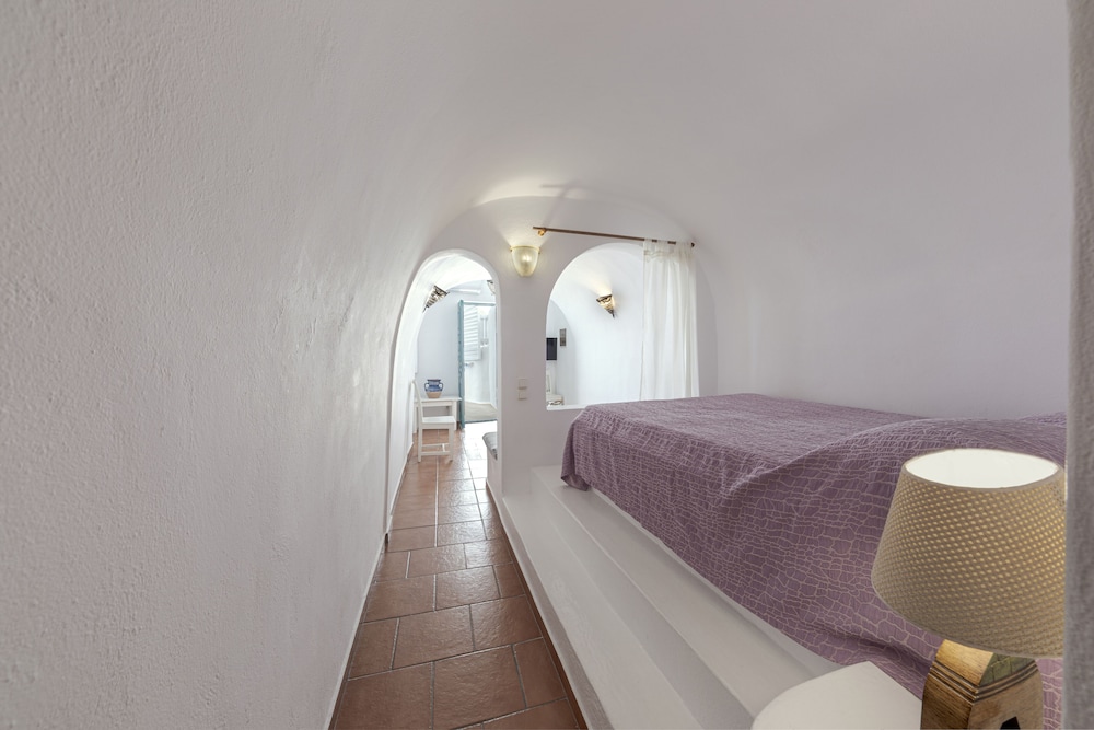 Afroessa A Class Hotel 27/76
