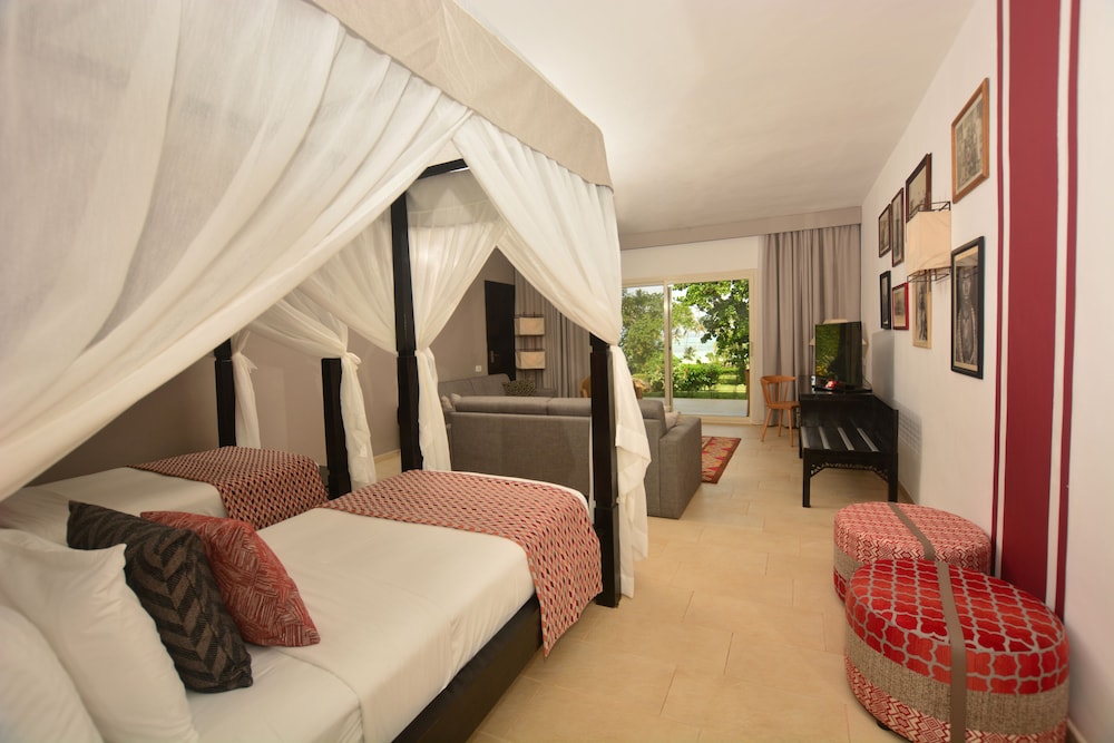 TUI BLUE Bahari Zanzibar 26/66