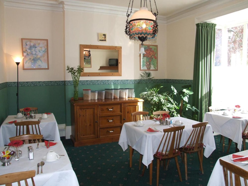 Hedley Villa Guest House 31/42