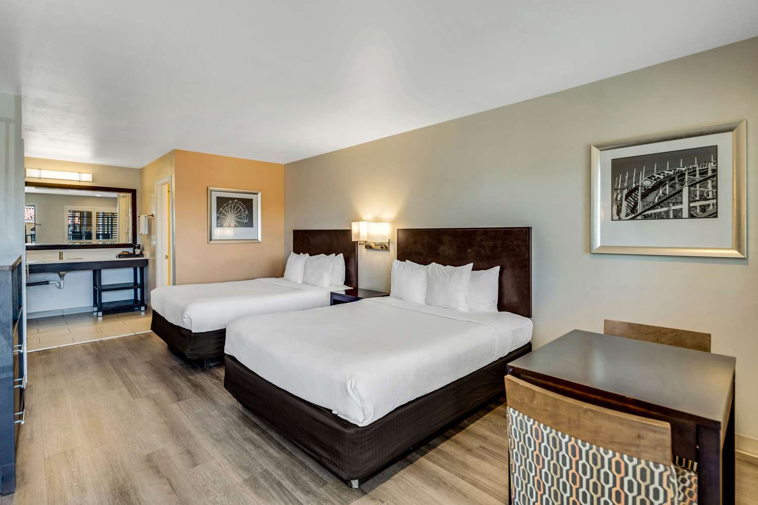 ROOM, 2 QUEEN BEDS