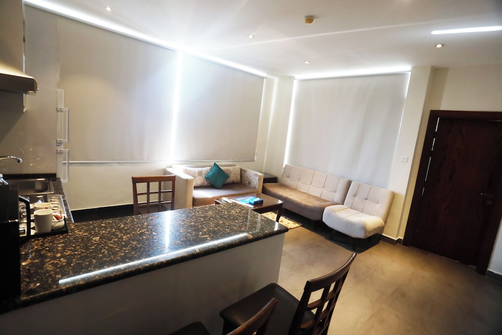 Naylover Hotel Suites 33/50