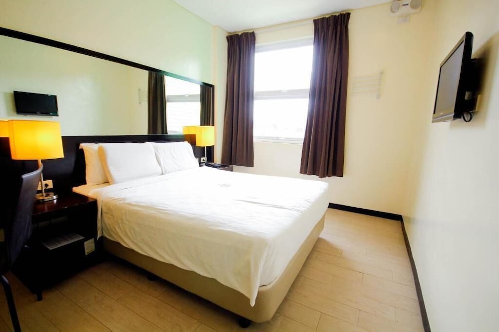 Go Hotels Puerto Princesa 14/50