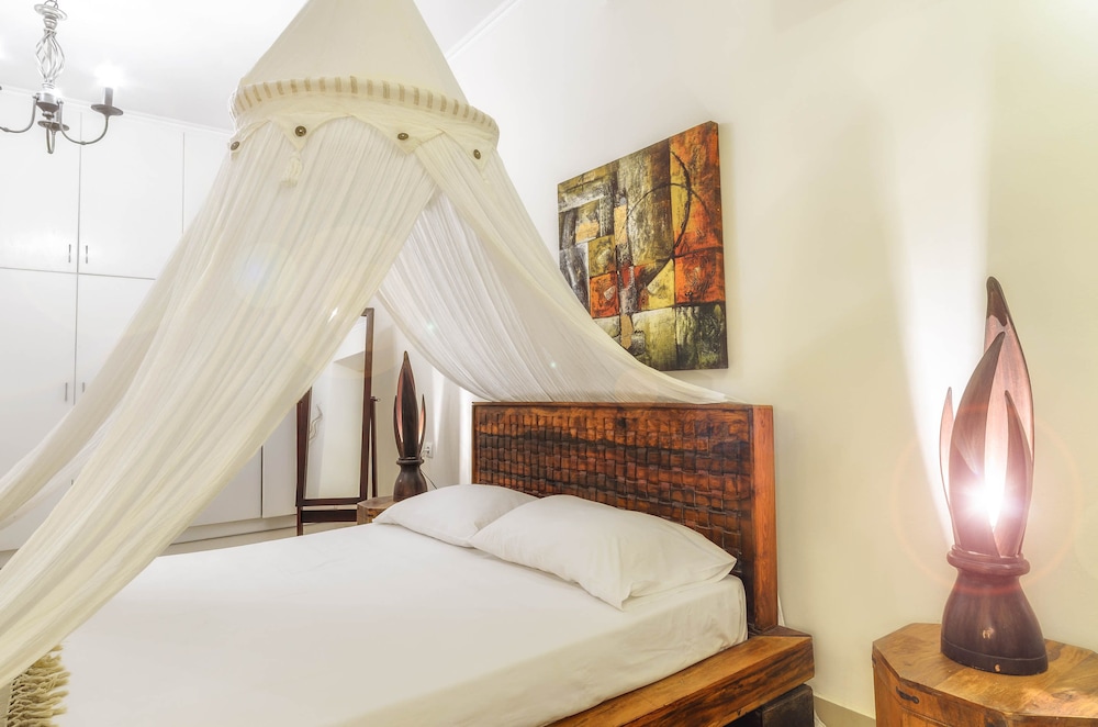 Parys Villas 10/50