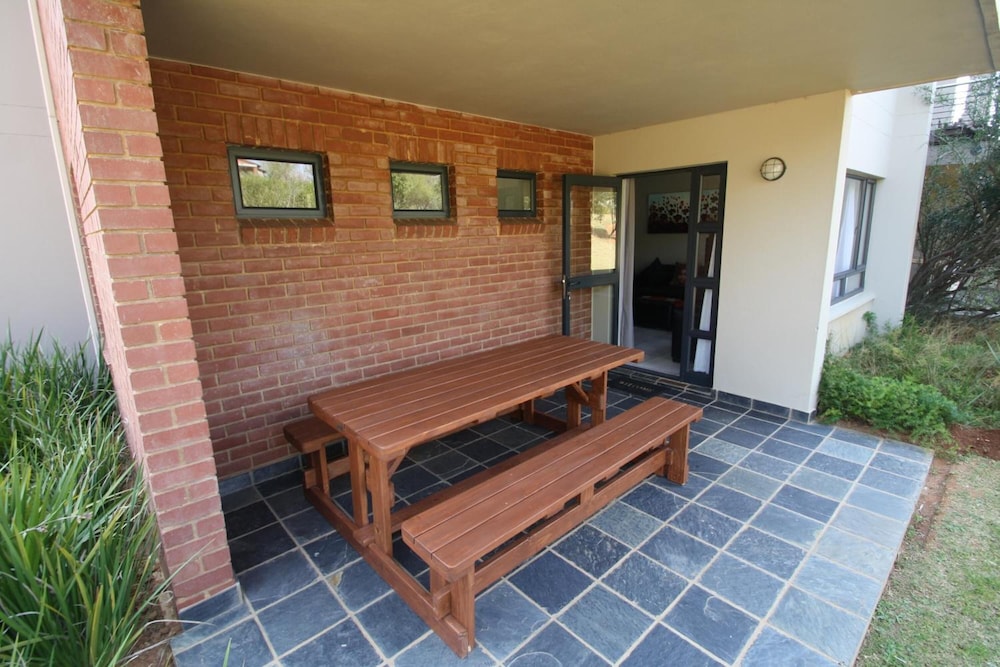 JoziStay Jackal Creek Apartments - Northriding 5/29