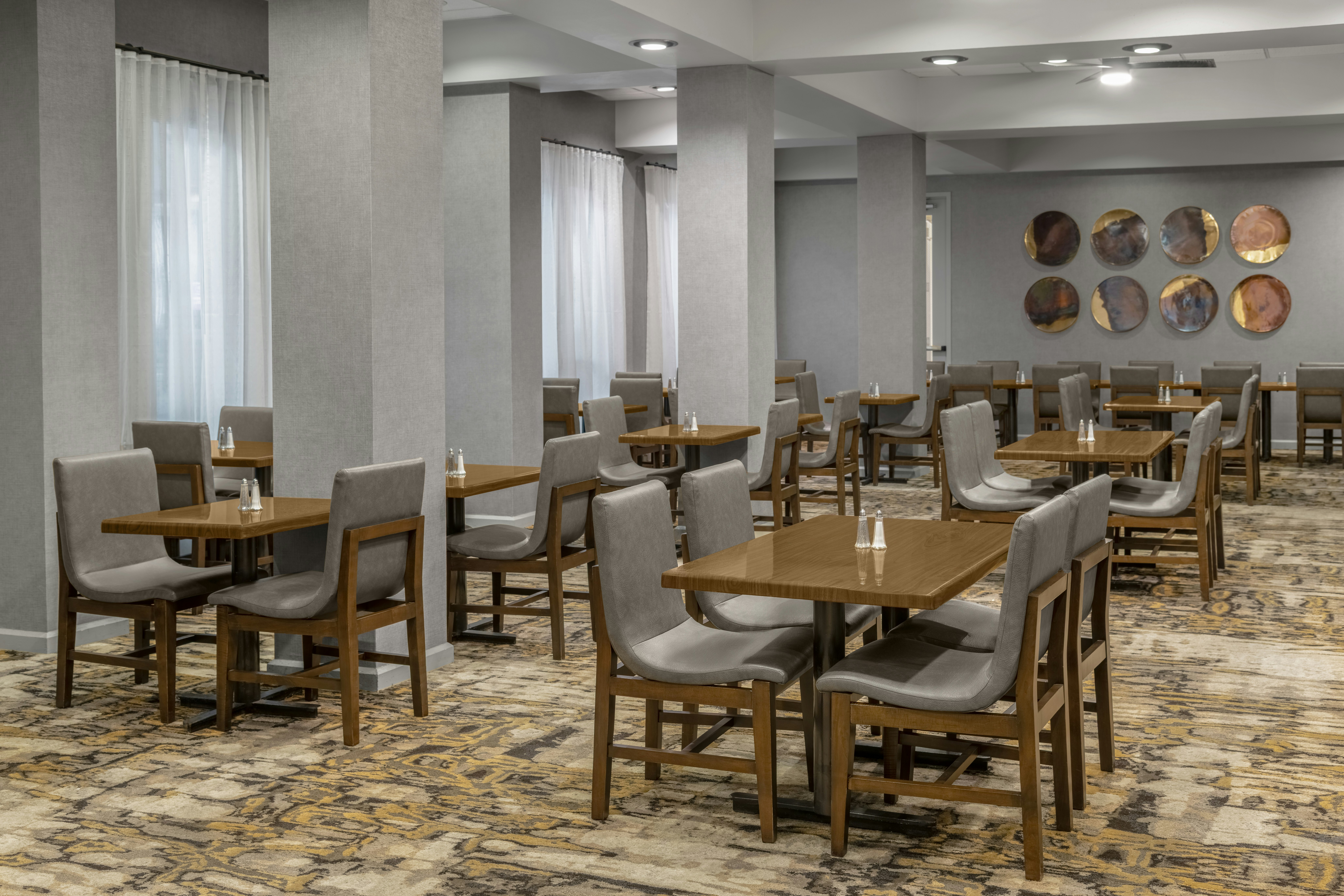 Doubletree Hotel Springfield 54/79