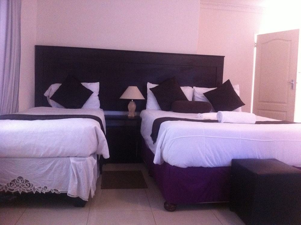Upper Room Guest House 7/30