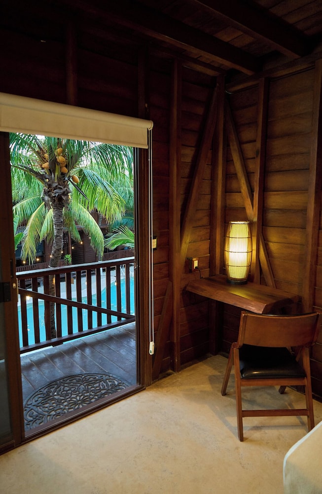 COCONUT BY OOL HOTELS 24/43