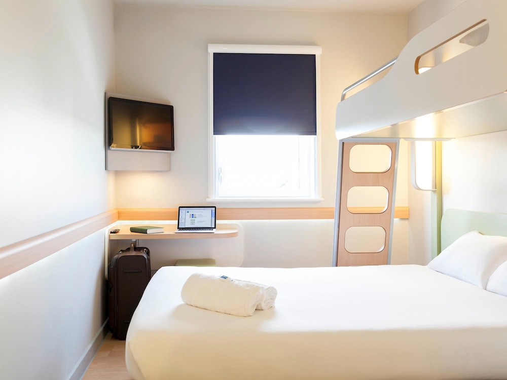 Ibis Budget Edinburgh Park 17/66