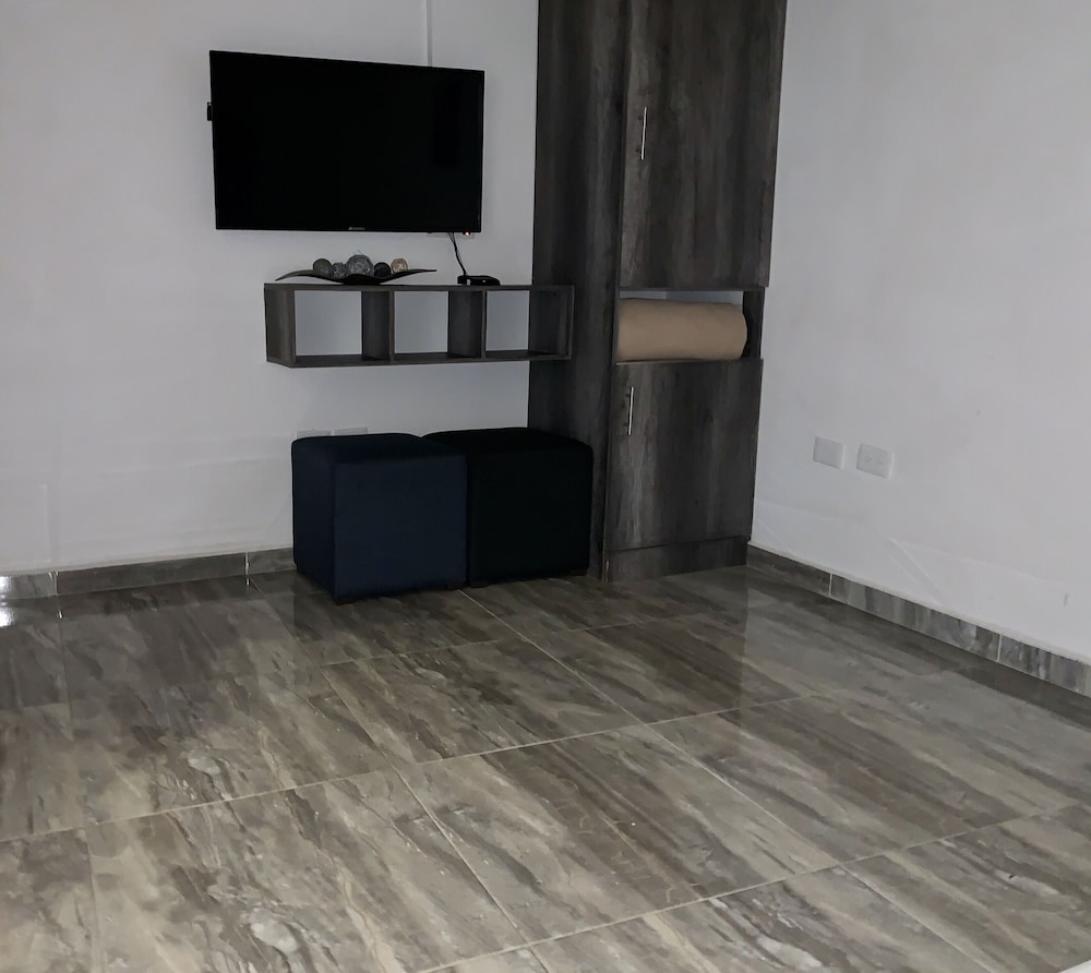 SILVERSANDS Hotel Boutique 5Th Ave 56/68