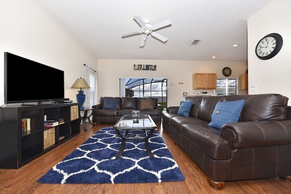 High Grove Homes 34/50