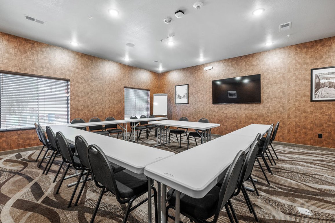 Cobblestone Hotel & Suites - Mosinee 17/23