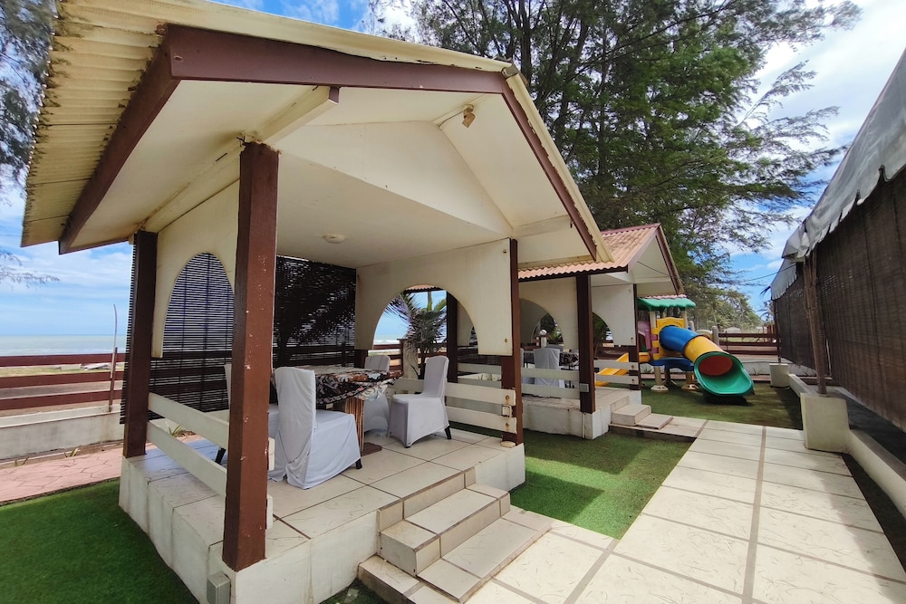 Al Safina Kijal Beach Resort & Restaurant 7/47