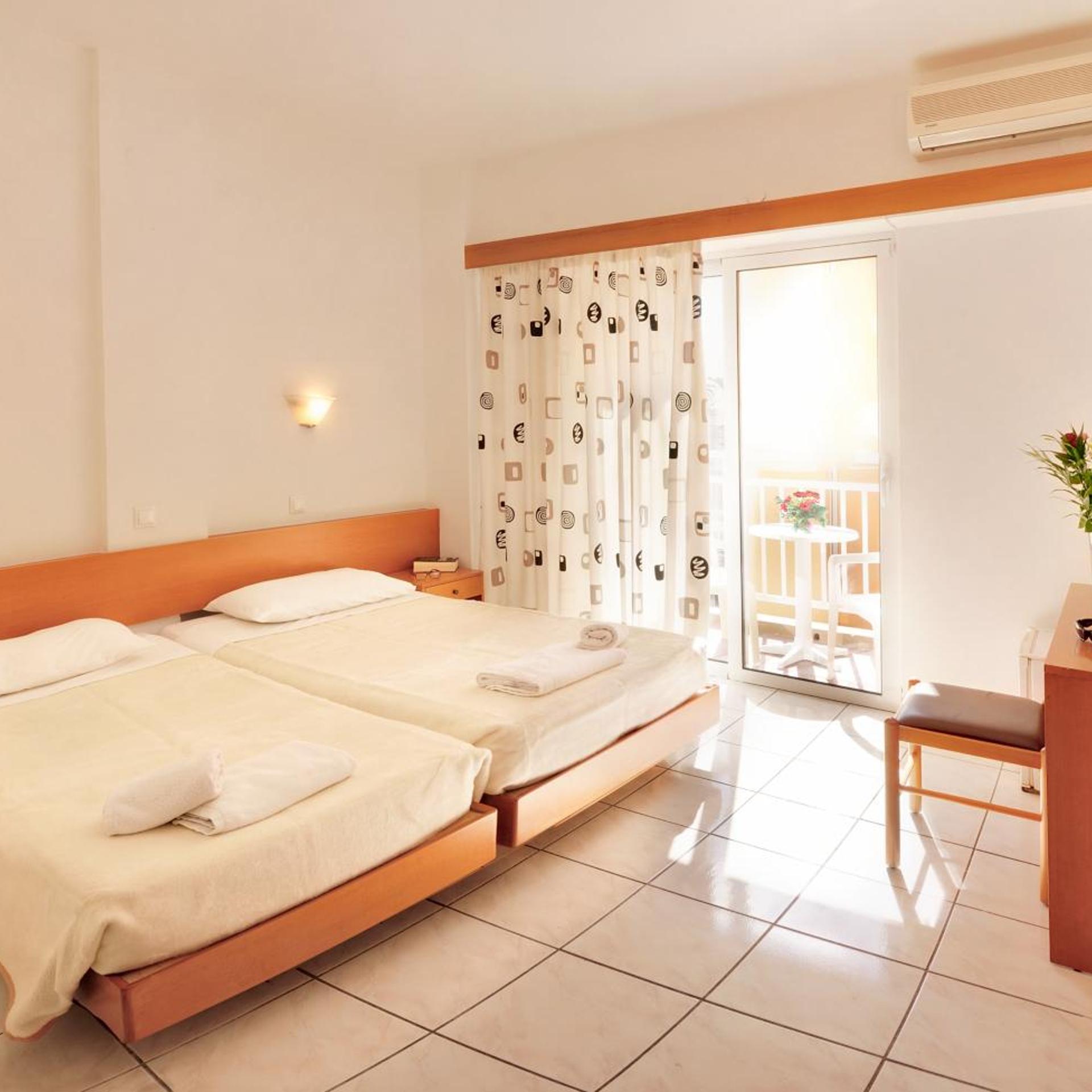 CARINA HOTEL 9/34