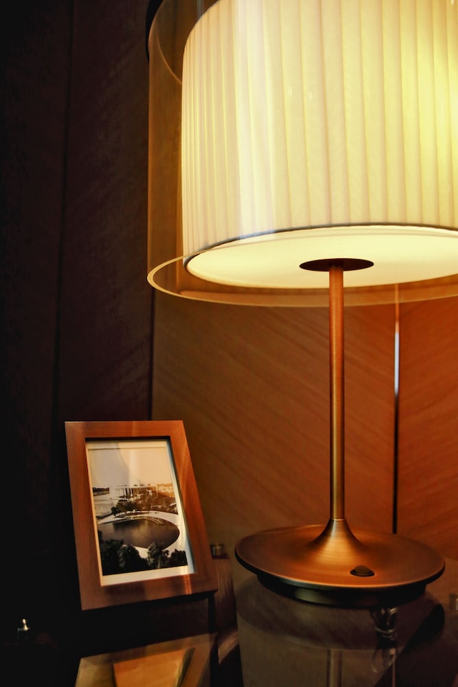 The Oct Harbour Shenzhen Marriott Executive Apartments 20/38