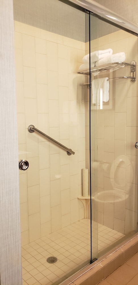 Hyatt Place Savannah Airport 54/54