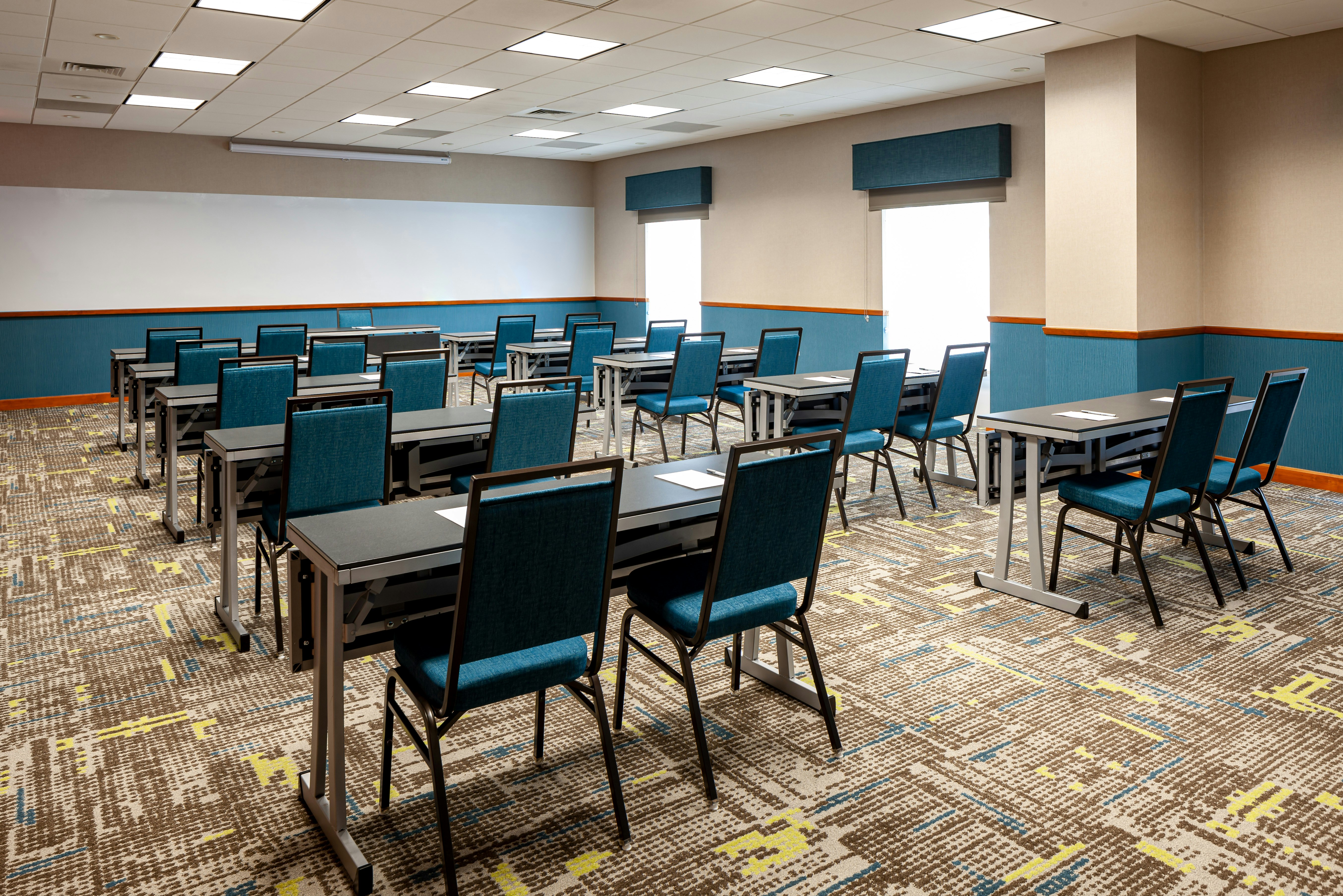 Hampton Inn Suites St Louis At Forest Park Mo 14/19