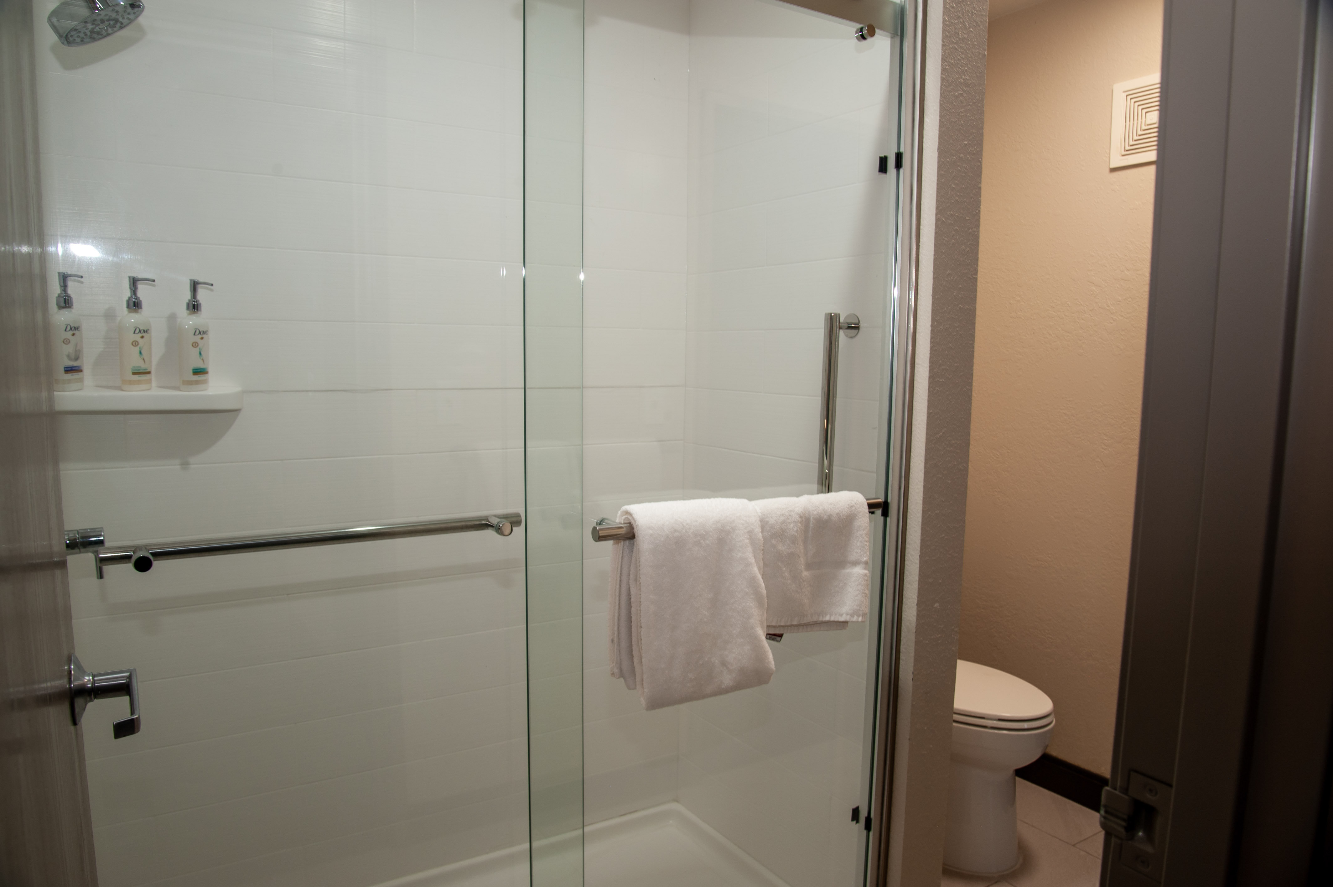 Holiday Inn Express Tucson Airport 75/75