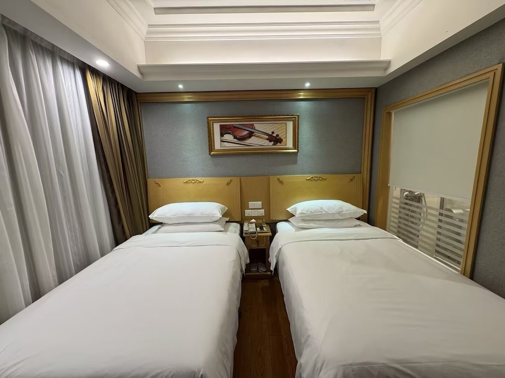 Vienna 3 Best Hotel (Guangzhou Convention & Exhibition Center Chigang Road) 25/55