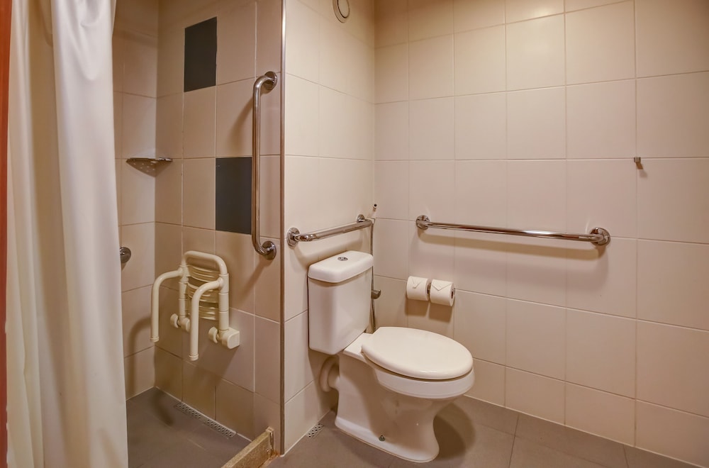 Ibis Vitoria Praia De Camburi 48/48