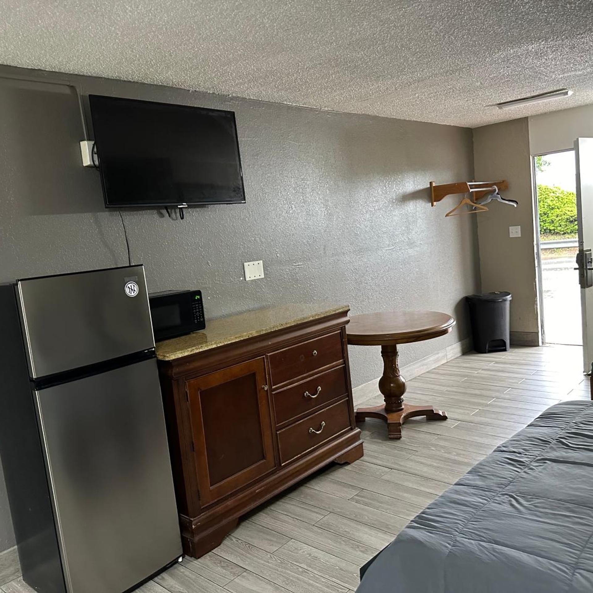 Amerihill Inn Suites Greensboro 6/41