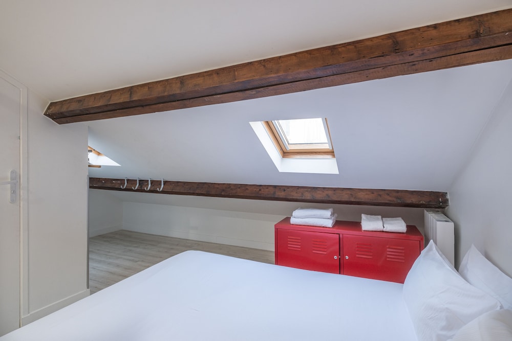 Residence Clignancourt 9/36
