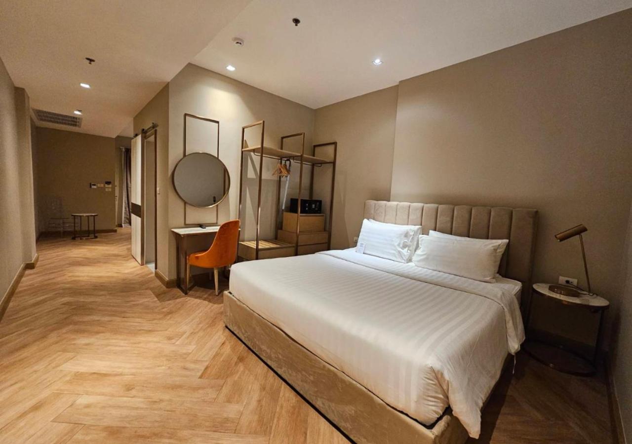 غرفة قياسية بسرير كينج، Away Bangkok Riverside Kene 2/3