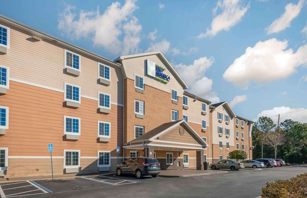 Extended Stay America Select Suites - Jacksonville - North 32/42