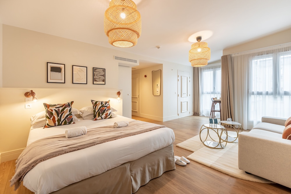 Hotel Celeste Batignolles Montmartre 7/26