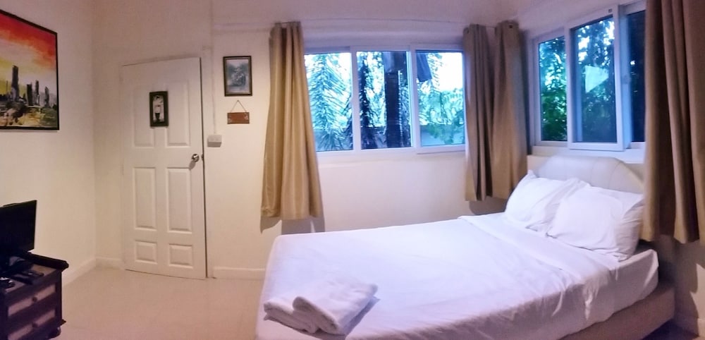 Penny's Home Stay Resort 16/50