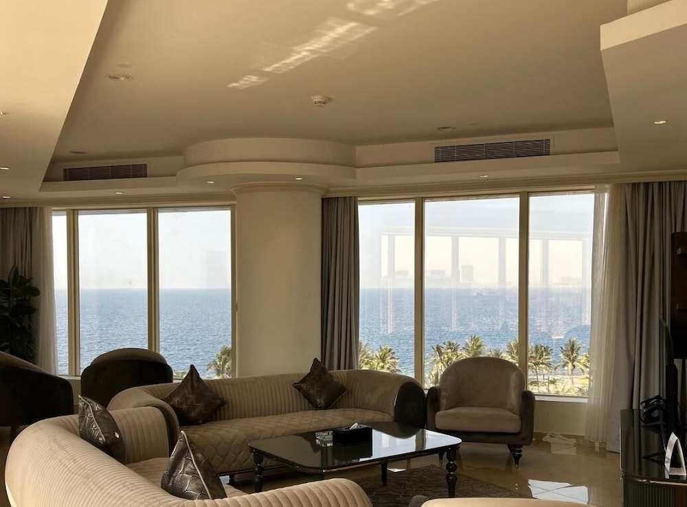 سي فرونت لوكس-سويت(Seafront Luxury Suites) 53/59