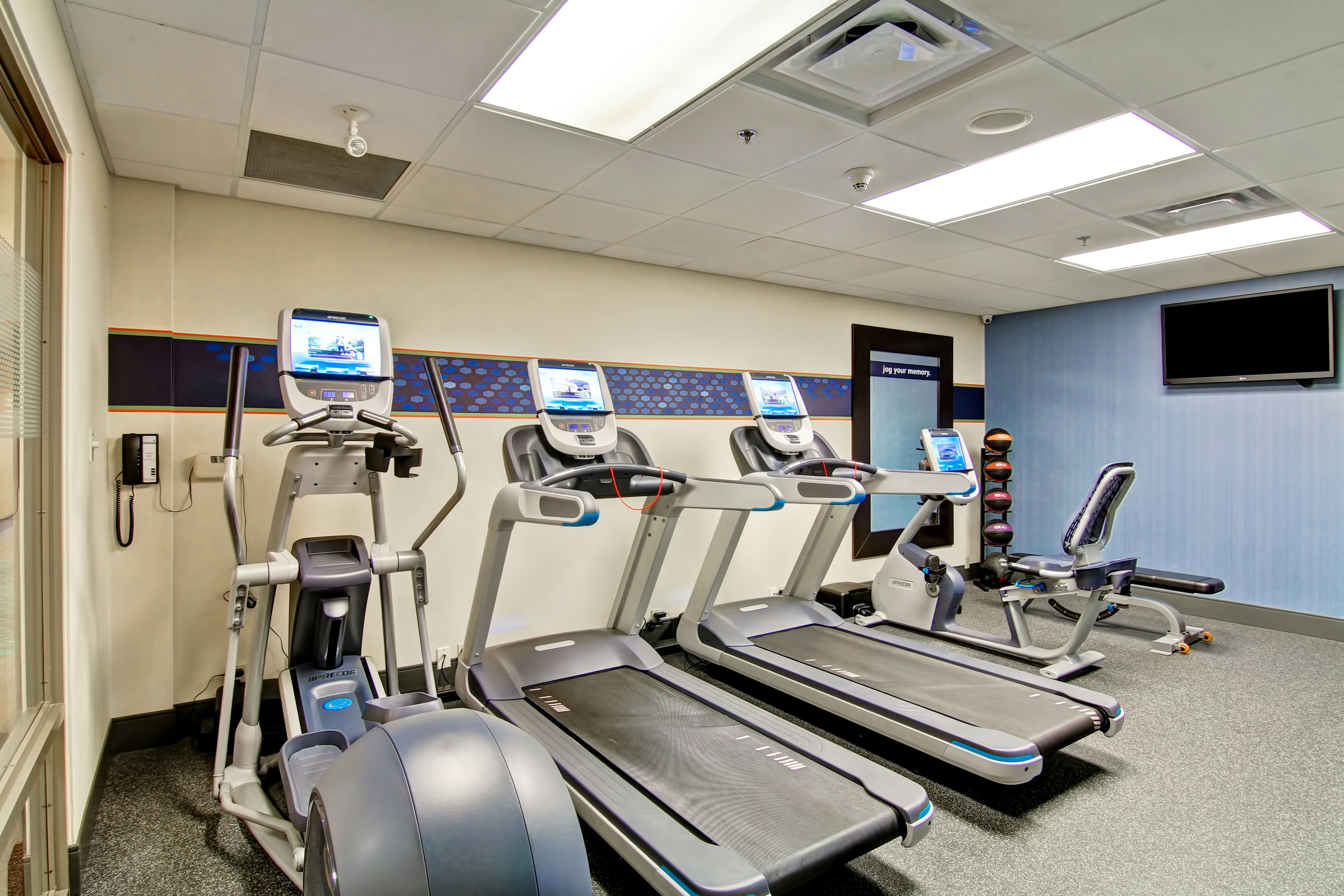 Hampton Inn and Suites by Hilton Guelph 40/58