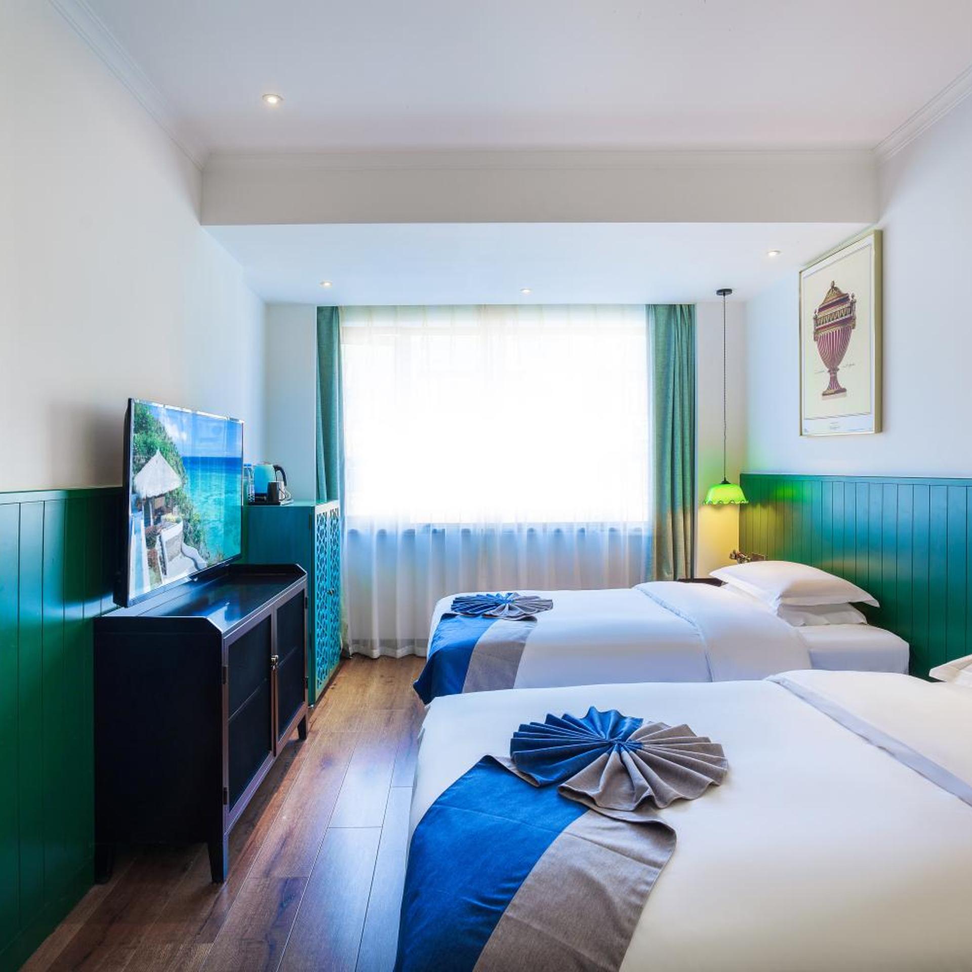 CASUAL LIFE HOTEL 13/51