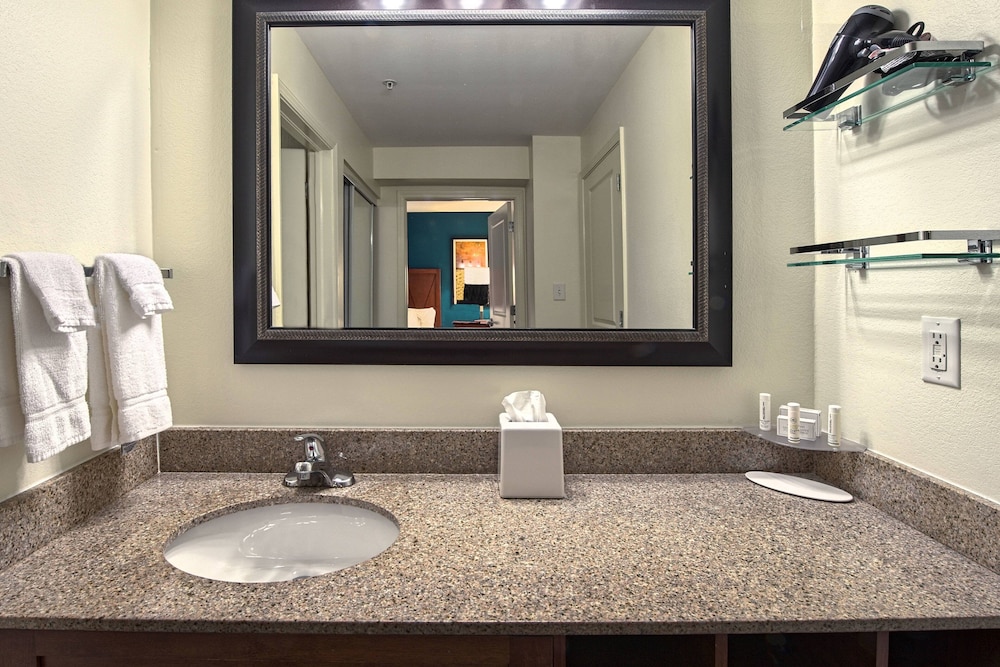 Residence Inn by Marriott Fayetteville Cross Creek 13/36