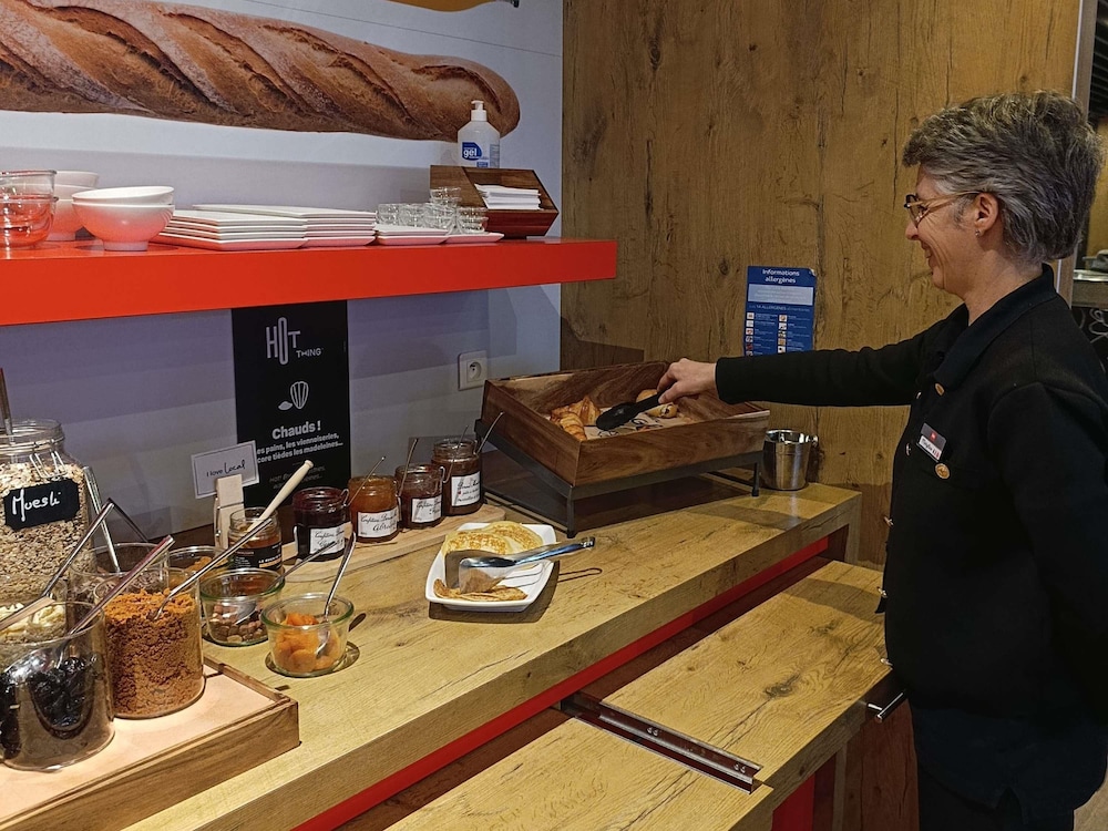 Ibis Aurillac 5/63