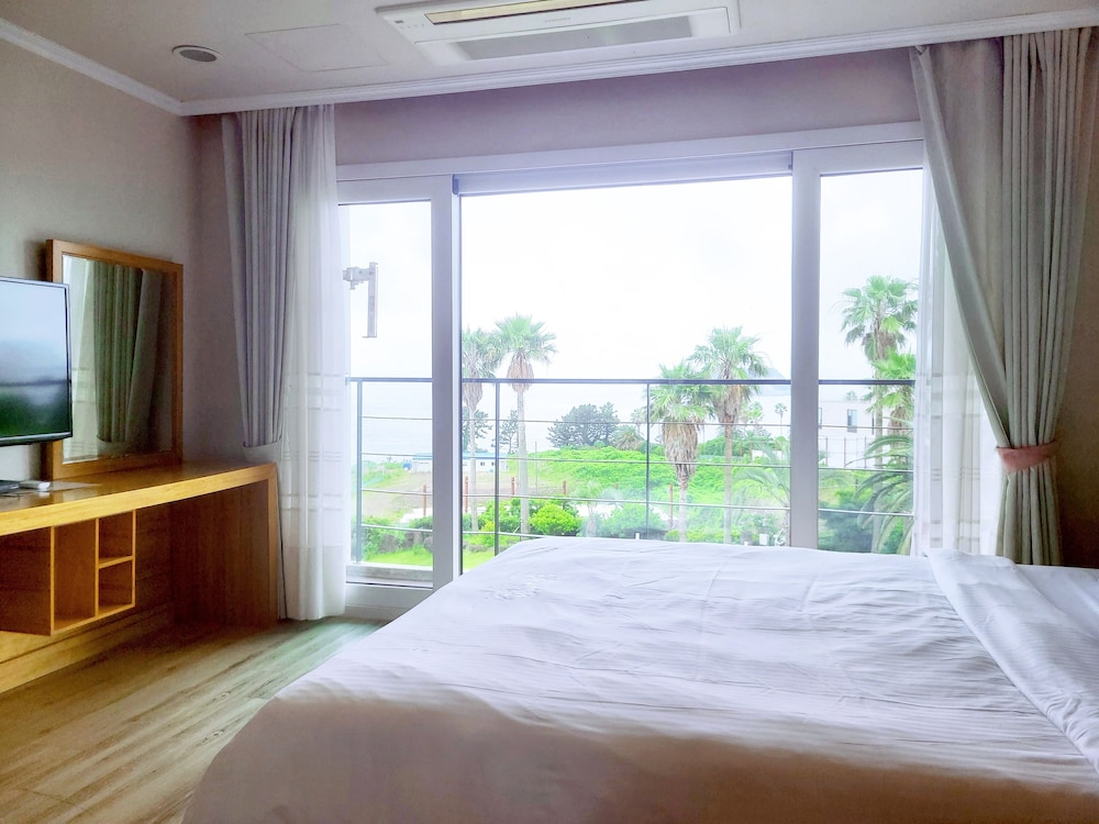 Dombe Resort 33/77
