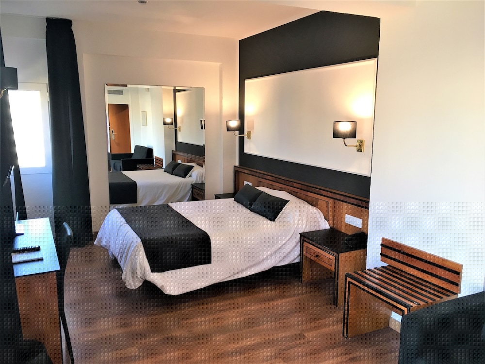 Ohtels Gran Hotel Almeria 18/50