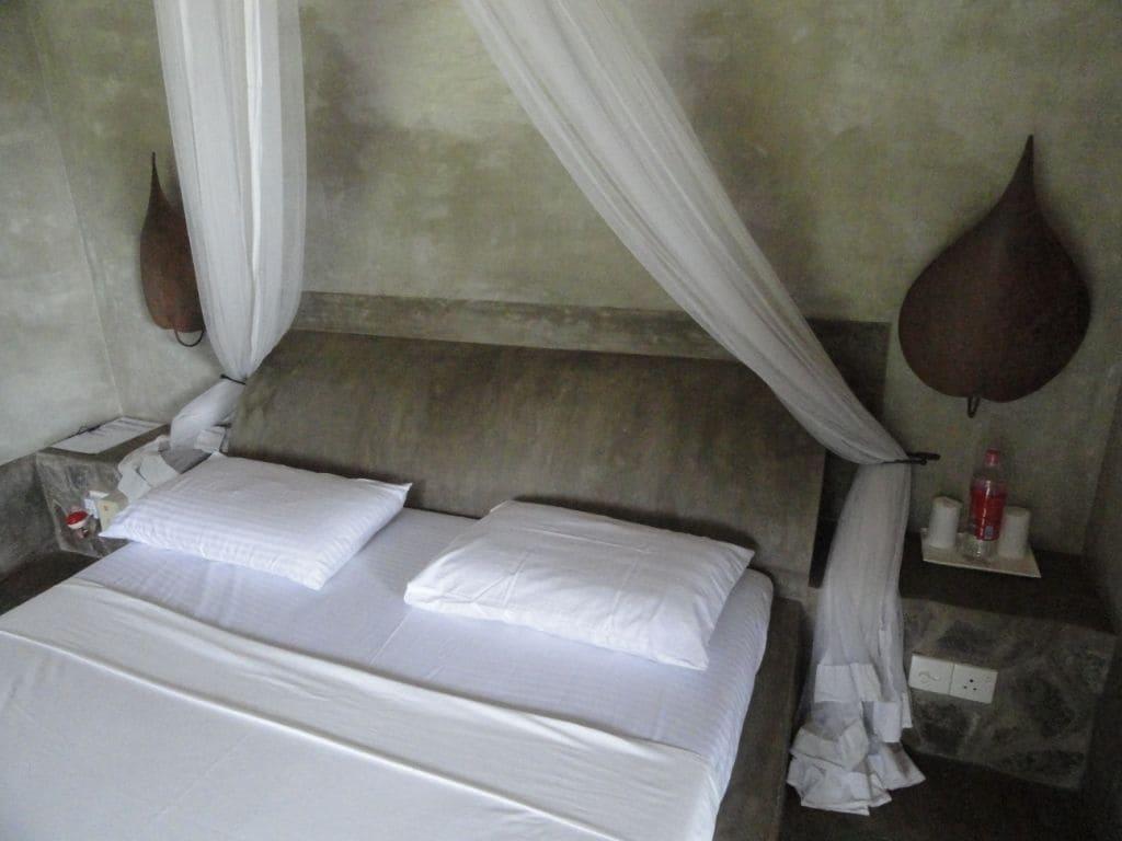 Serendip Stone Hotel and Bungalow 7/41
