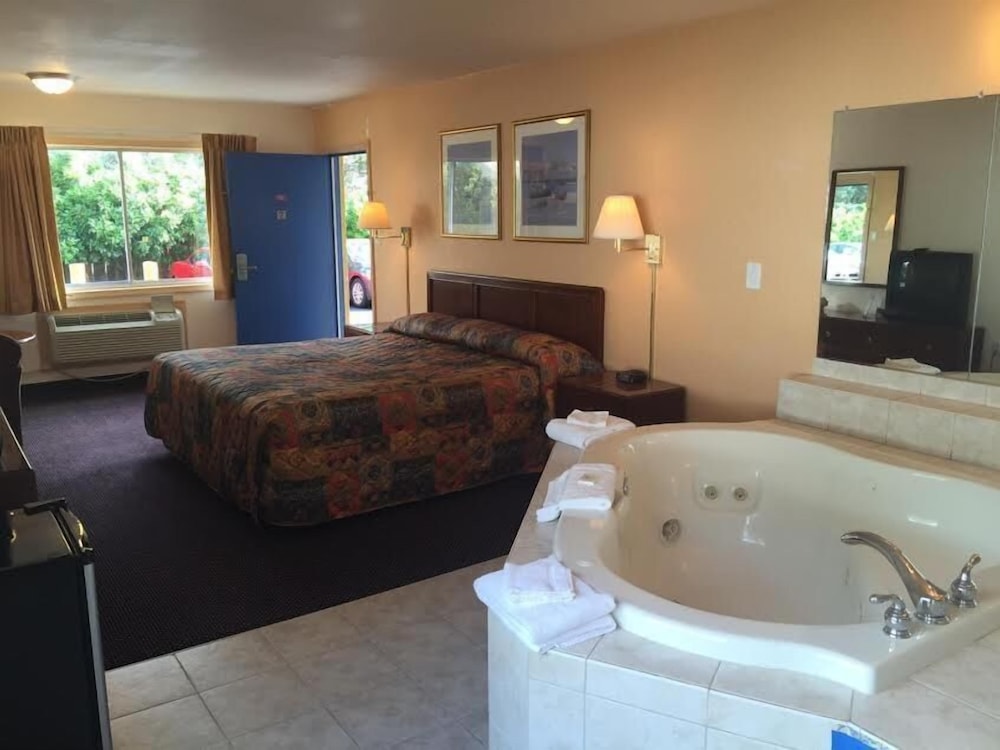 Belmont Inn Suites 22/22