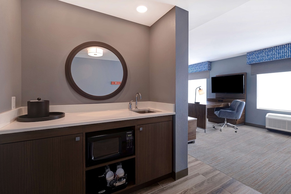 Hampton Inn Crown Point 41/47