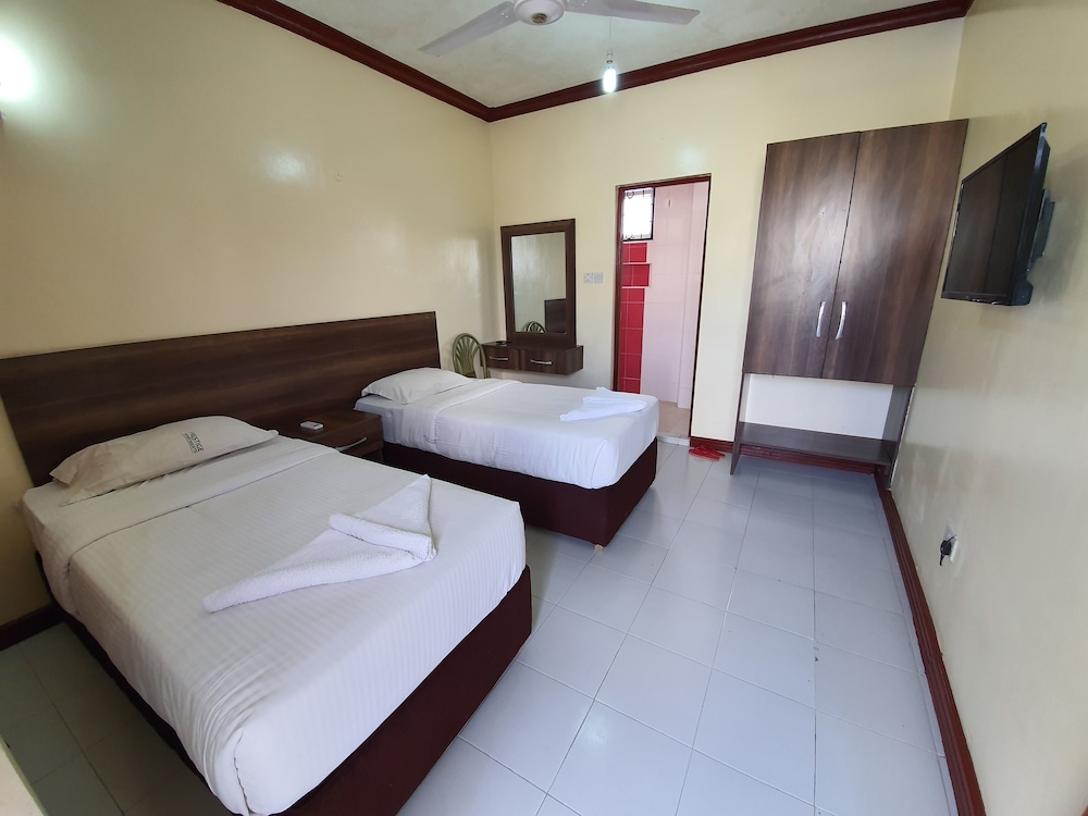 Prestige Leisure Hotel 13/50